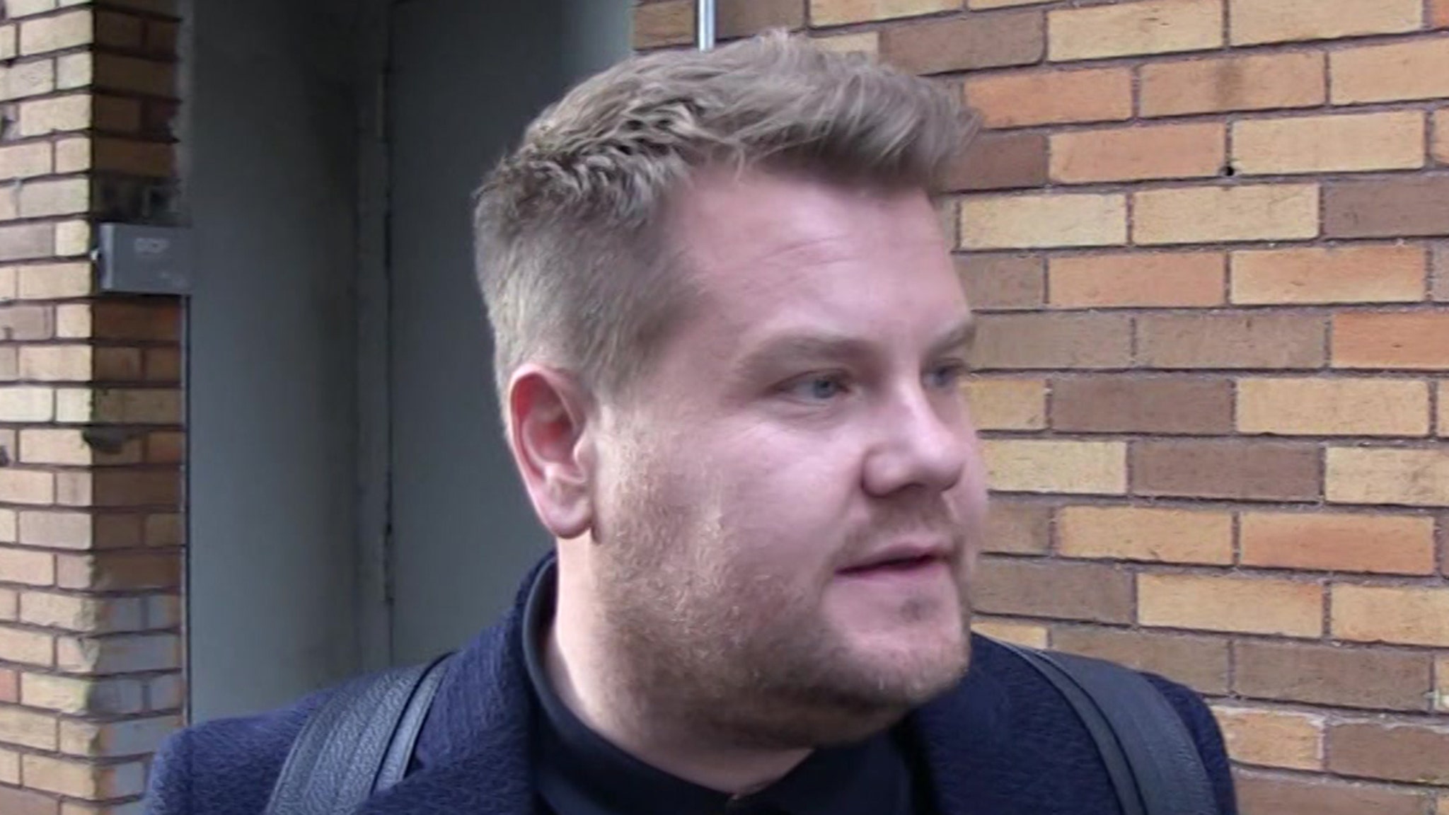 James Corden defendido por restauradores de Nueva York