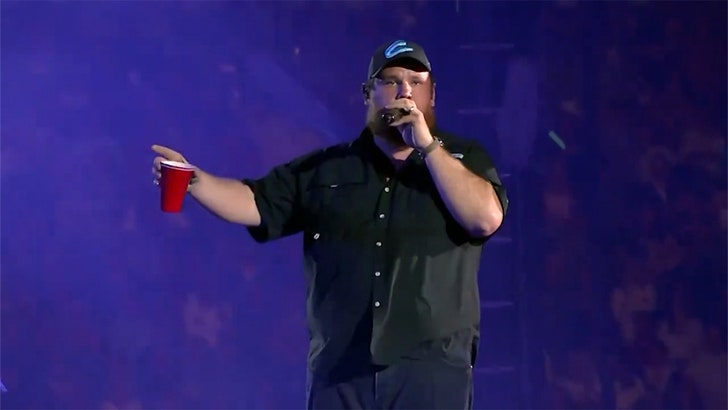 102724_luke_combs_cal