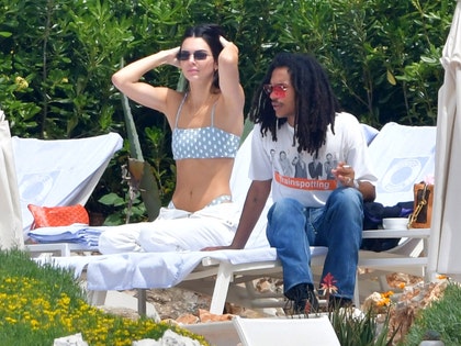 0523-Kendall-Jenner-and-Luka-Sabbat-mega-01