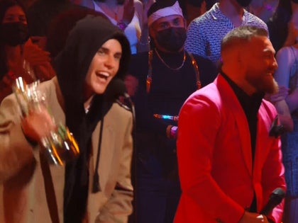 091321-bieber-mcgregor-primary6