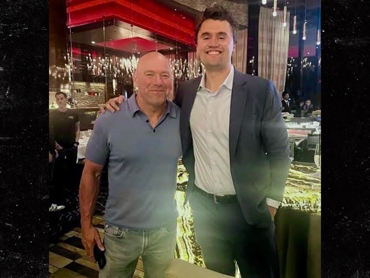 Charlie Kirk Dana Folhetos brancos