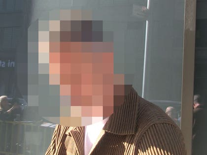 030426_freddie_prinze_jr_guess_who_primary_blurred