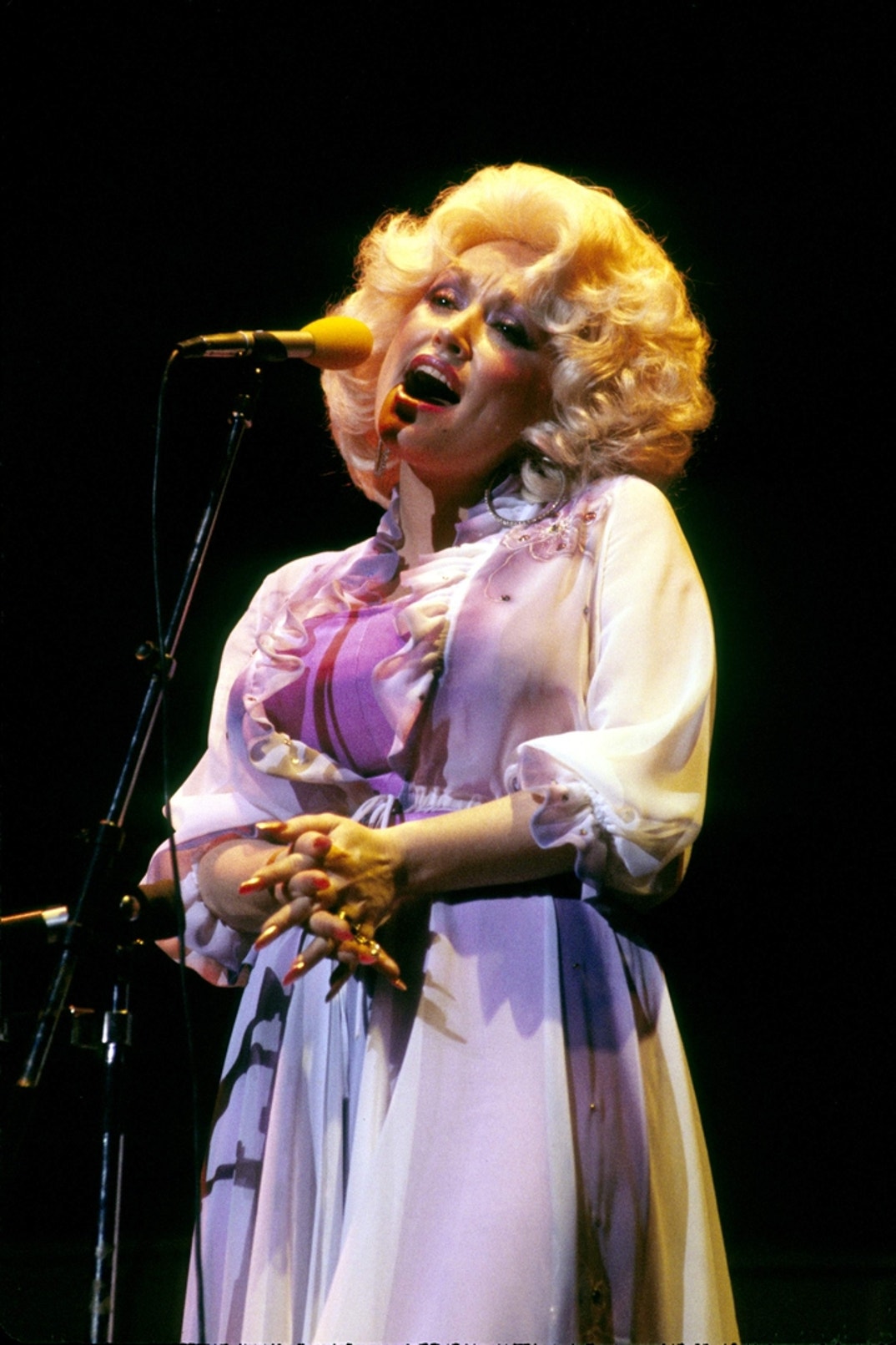 Dolly Parton On Stage 5