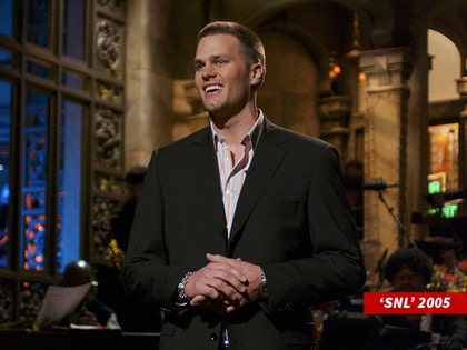 1119-tom-brady-snl-getty-03