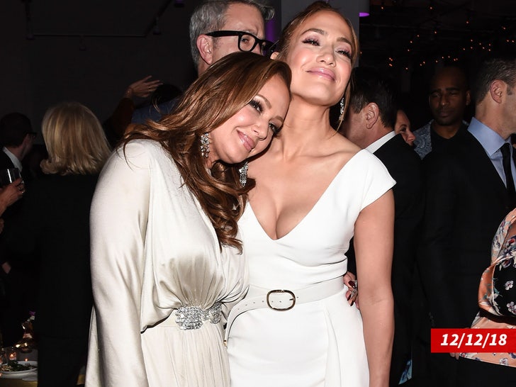 jennifer lopez leah remini sub 2