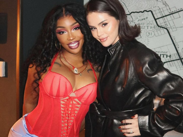 Our jaws hit the floor when we stumbled upon this dynamic duo -- SZA and Selena Gomez! The two icons cozied up for a photo ... which was shared on SZA's social media, but do we think there's a music collab on the way?!