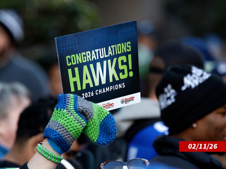 Seattle-Seahawks-parade-sub-getty-2