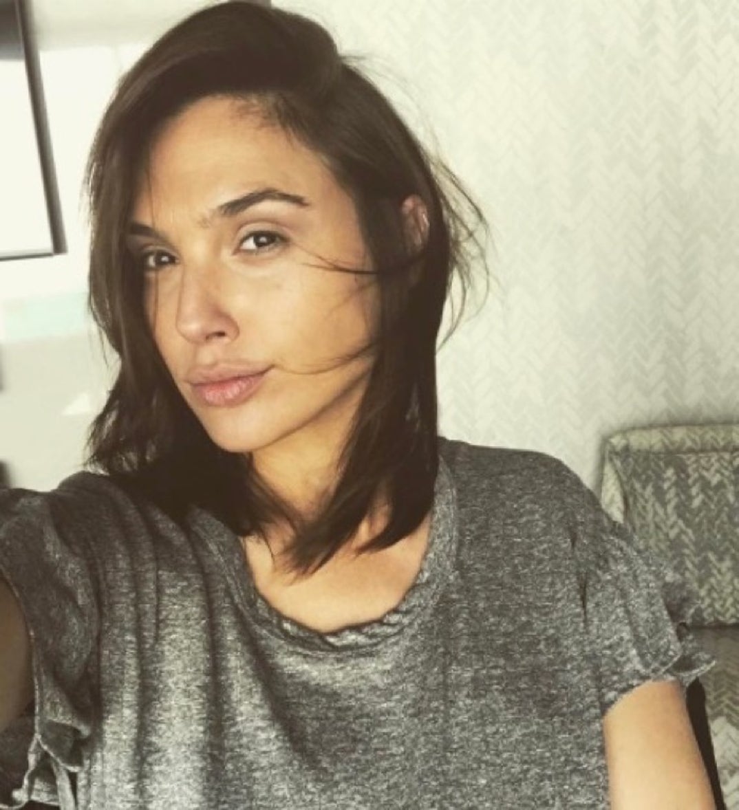 gal gadot hot shots05