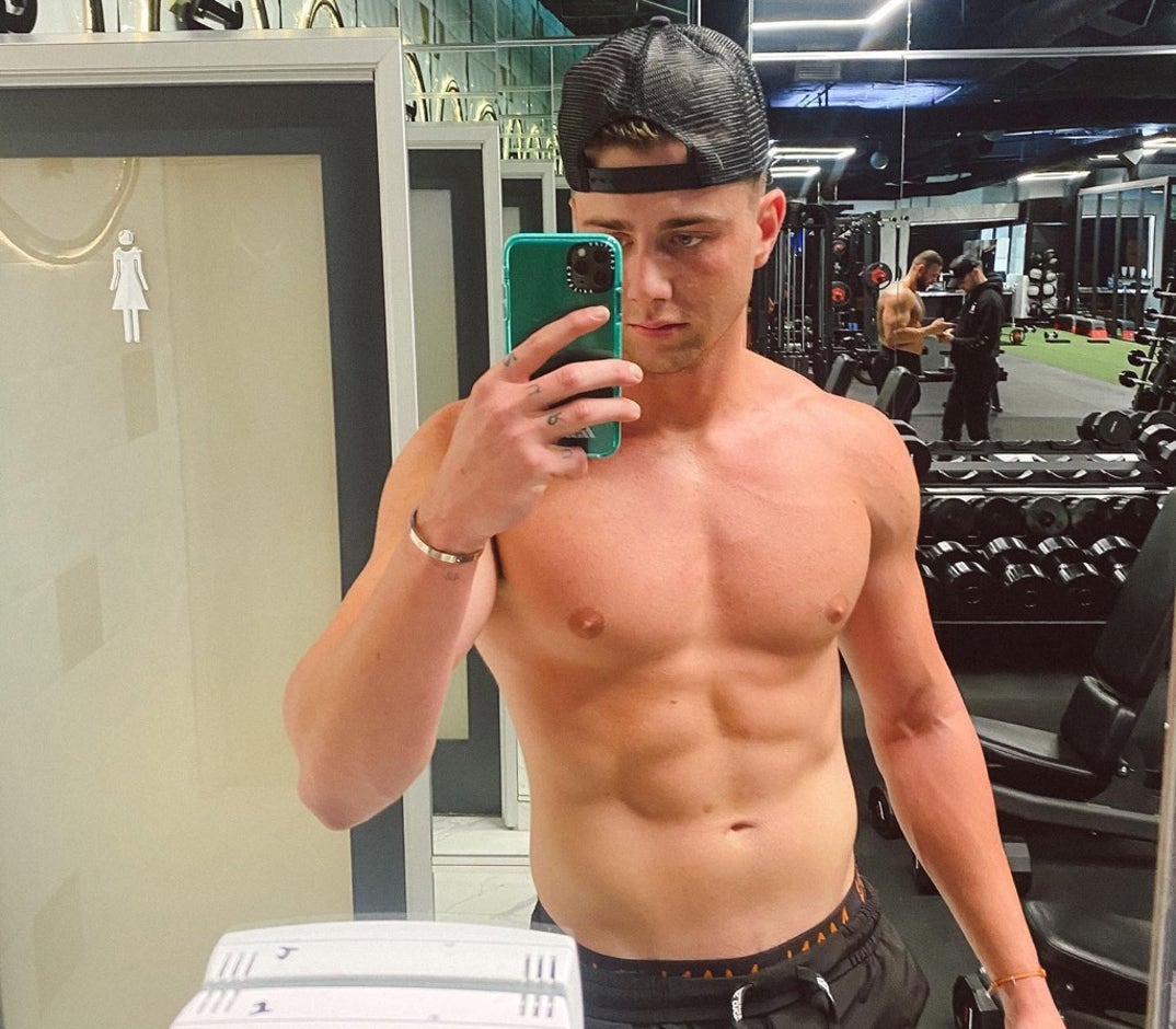 Harry Jowsey Hot Shots photos 6