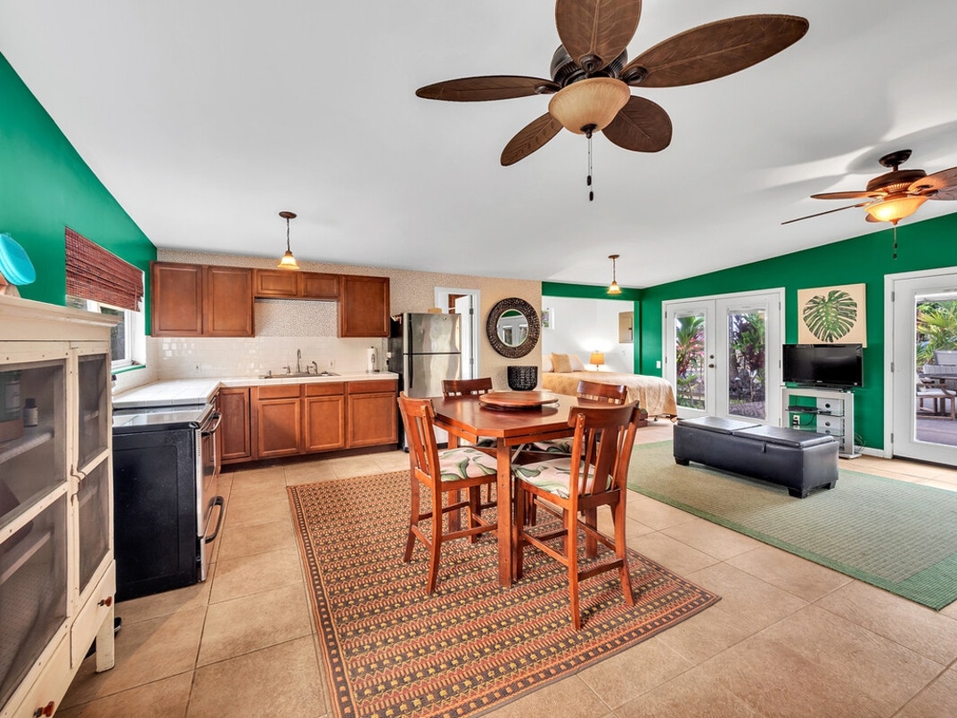 Roseanne Barr Home 24