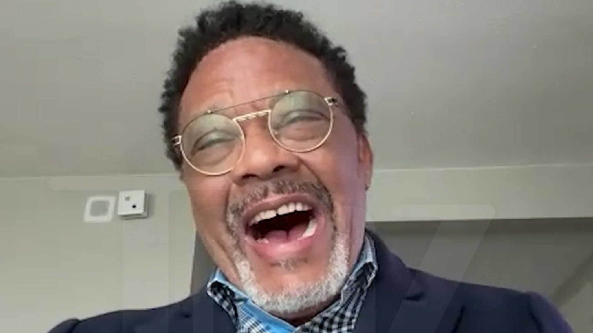 Judge Mathis Supports Menendez Brothers Potential Redemption Tour thumbnail