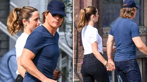 0729-Tom-Cruise-Ana-de-Armas-2-split-PRIMARY