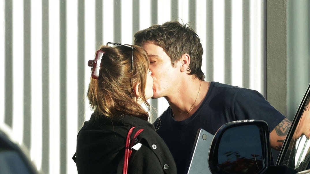 dakota-johnson-role-model-gallery-launch-backgrid-1