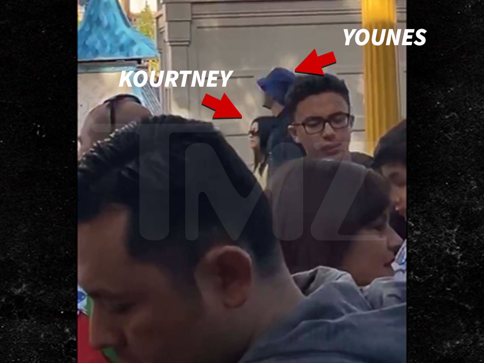 Kourtney Kardashian Younes Bendjima Cozy Up At Disneyland