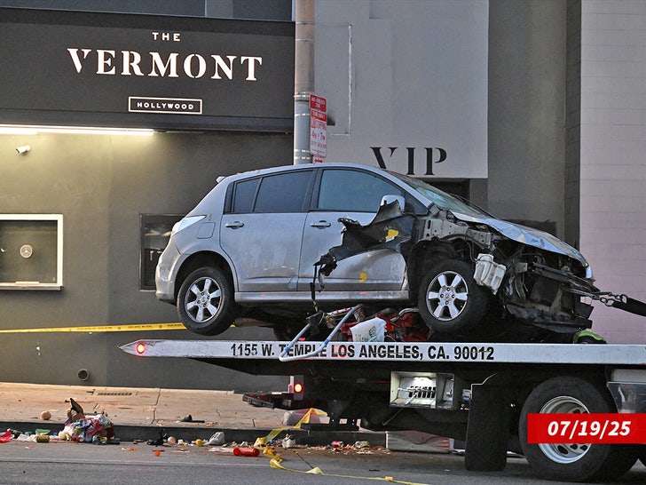 los angeles crash sub getty swipe 1