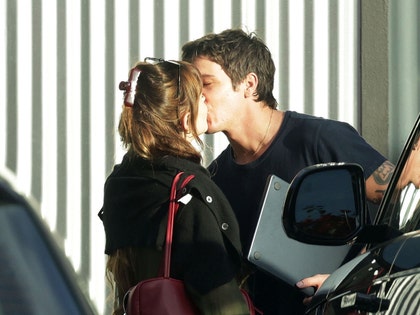 dakota-johnson-role-model-gallery-launch-backgrid-1