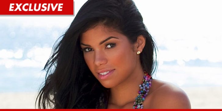 Model SueLyn Medeiros Sex Tape Was STOLEN :: suelyn-1