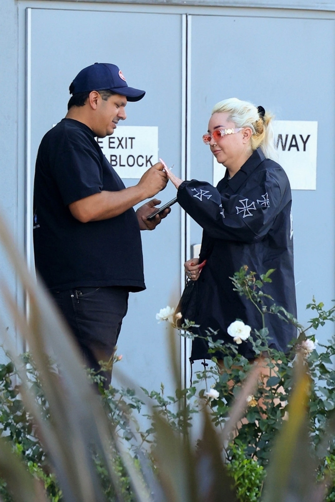 Amanda Bynes Boyfriend Zachary PDA In LA 7