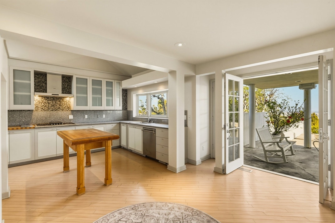 Richard Simmons Hollywood Hills New Photos 11