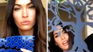 Megan Fox Ditches Wedding Ring, but Still Calls 'Green' Her Family Name