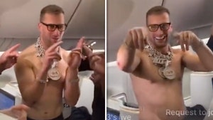 Kirk Cousins Goes Topless On Team Plane To Celebrate Vikings Win
