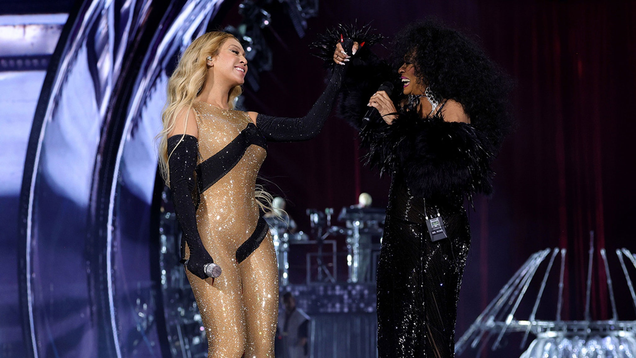 Beyoncé's Birthday Concert in L.A. Packed with Celebs, Diana Ross Surprise