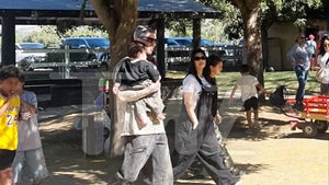 1003-Kourtney-Kardashian-Travis-Barker-Underwood-Family-Farms-PRIMARY