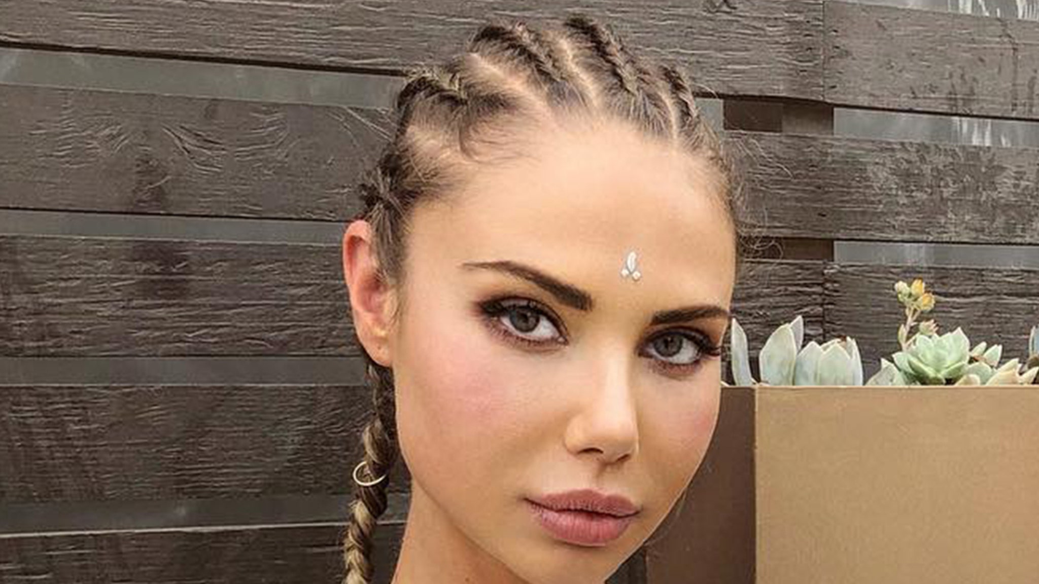 Sahara Ray's Former Roommate Claimed Model Was On Drugs Years Before Death