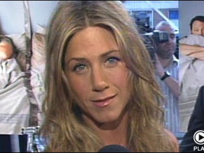 aniston_0530_365x250