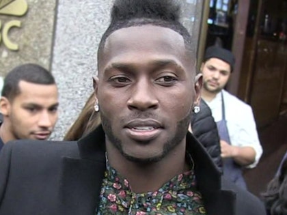 0918-antonio-brown-tmz-01