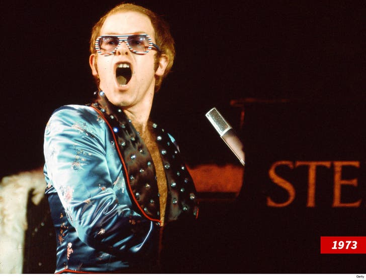 Elton John Auction Includes Costumes and Wild Bday Collage from :: 0531-elton-john-getty-1976