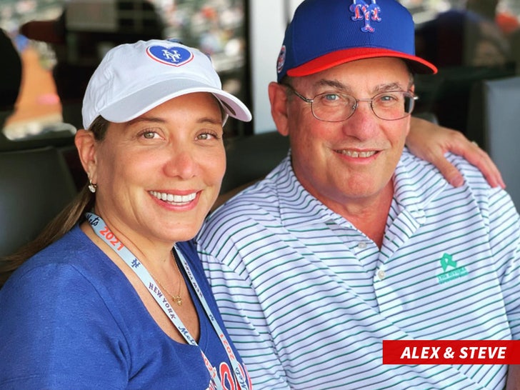 Owner Steve Cohen, wife sport Mets gear to celebrate buying team