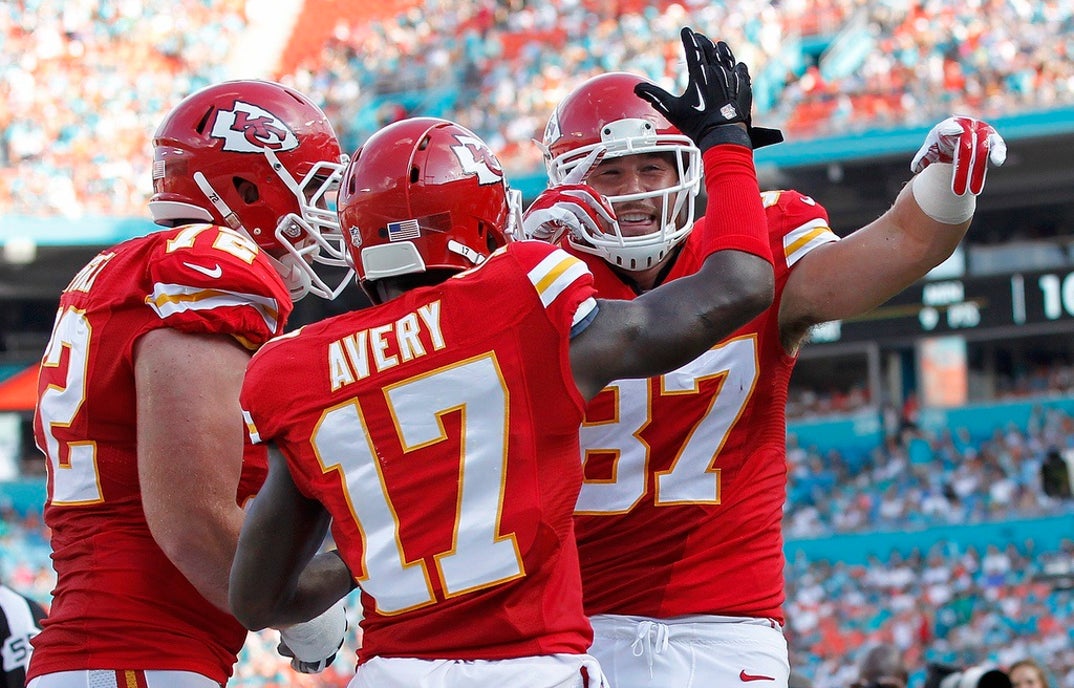 Travis Kelce On The Field 2