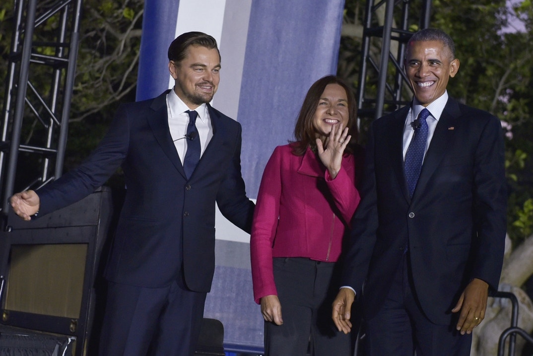 Actor Leonardo DiCaprio, climate scientist Katharine Hayhoe and US President Barack Obama arrive on stage for a discussion on climate change during the South by South Lawn (SXSL) festival at the White House on October 3, 2016 in Washington, DC