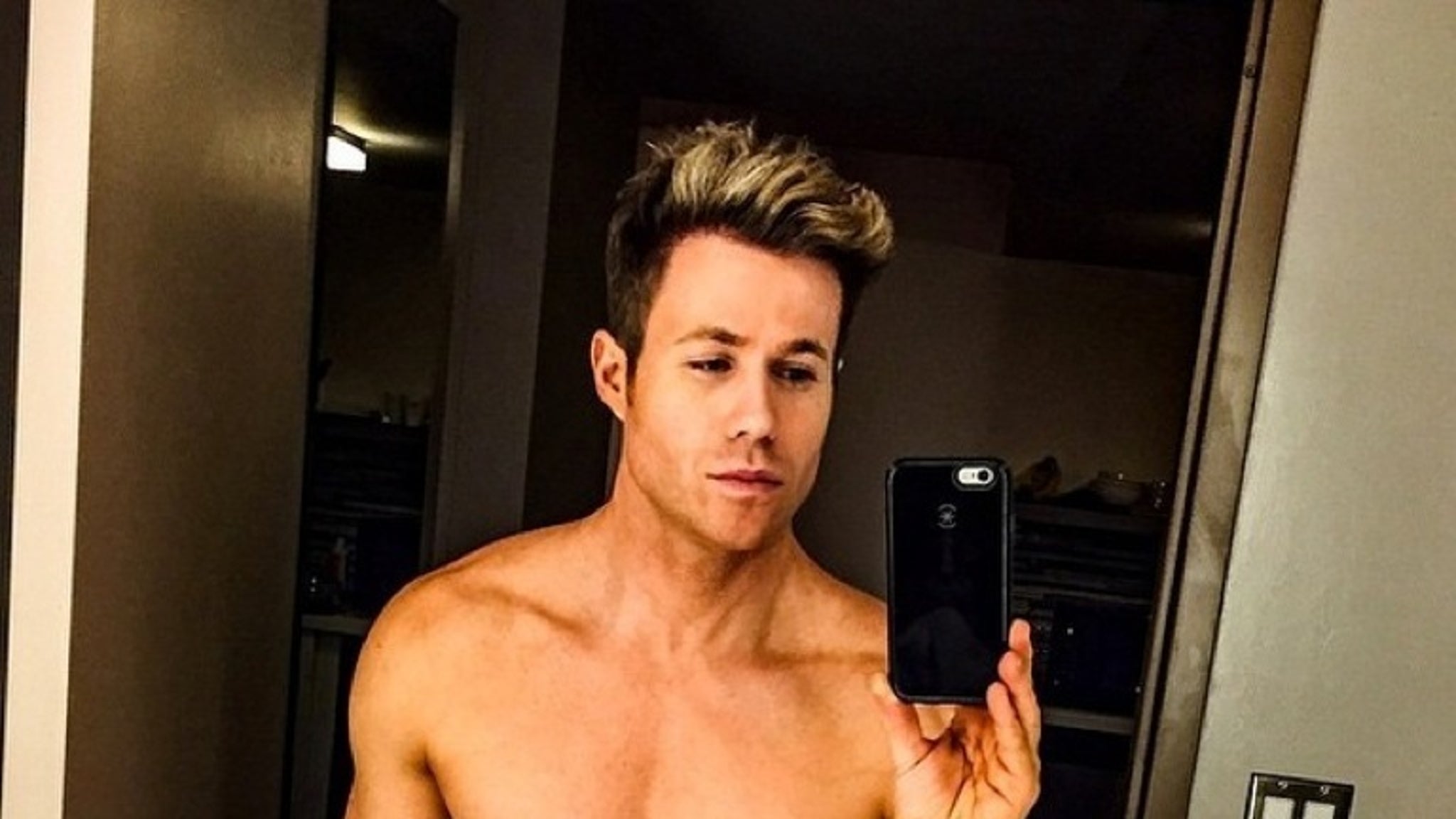 Ashley Parker-Angel's Sexy Selfies