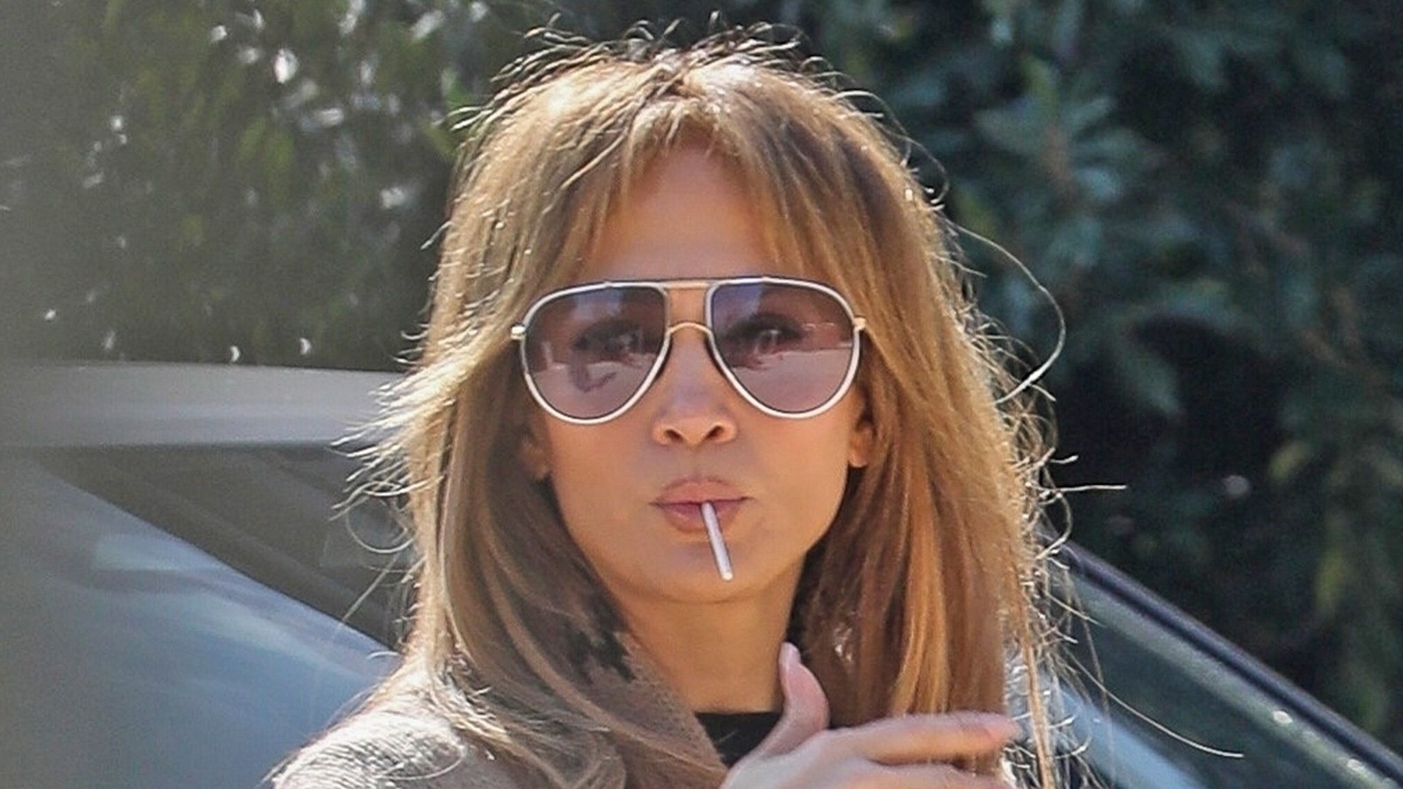 Jennifer Lopez Menikmati Lollipop Saat Berburu Rumah di Brentwood