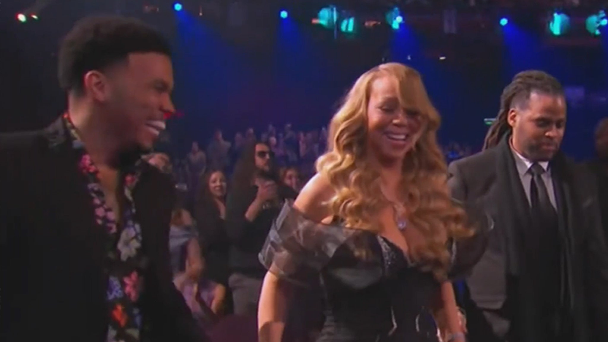 Mariah Carey dan Anderson. Paak Bahan Bakar Kencan Rumor di iHeartRadio Music Awards