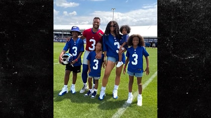 russell-wilson-ciara-kal-09-04-2025