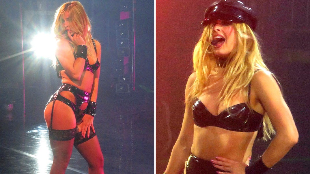 1109-Addison-Rae-Wears-A-Black-Latex-Bra-And-Panties-At-Toronto-Tour-Concert-PRIMARY
