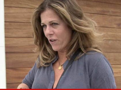 0414-rita-wilson-tmz-0