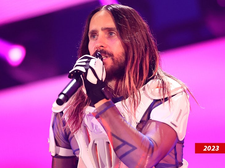 jared leto sub getty swipe 3