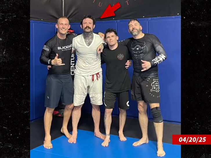 Aaron Tex Johnson colocou o Sub Instagram Shock