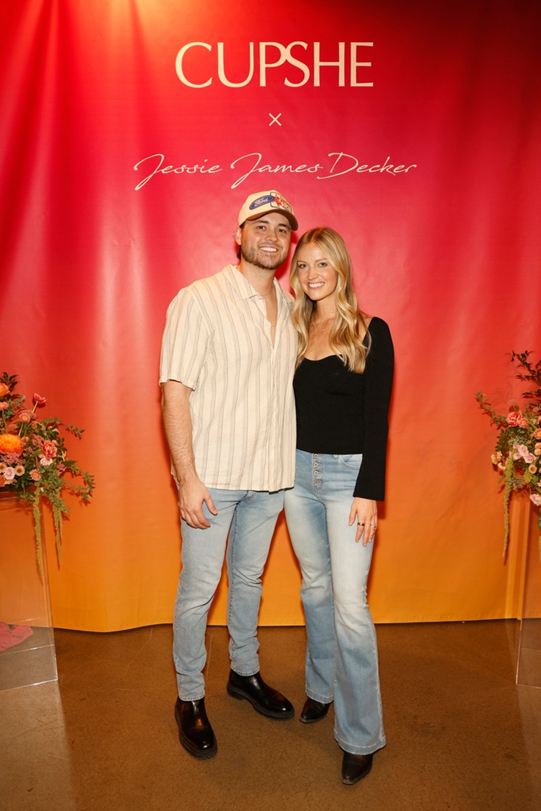 Cupshe x Jessie James Decker Collaboration 16