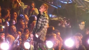 Justin Bieber's Triumphant Return on Stage ... Kanye, Kris, Hailey Cheer Him On (VIDEO)