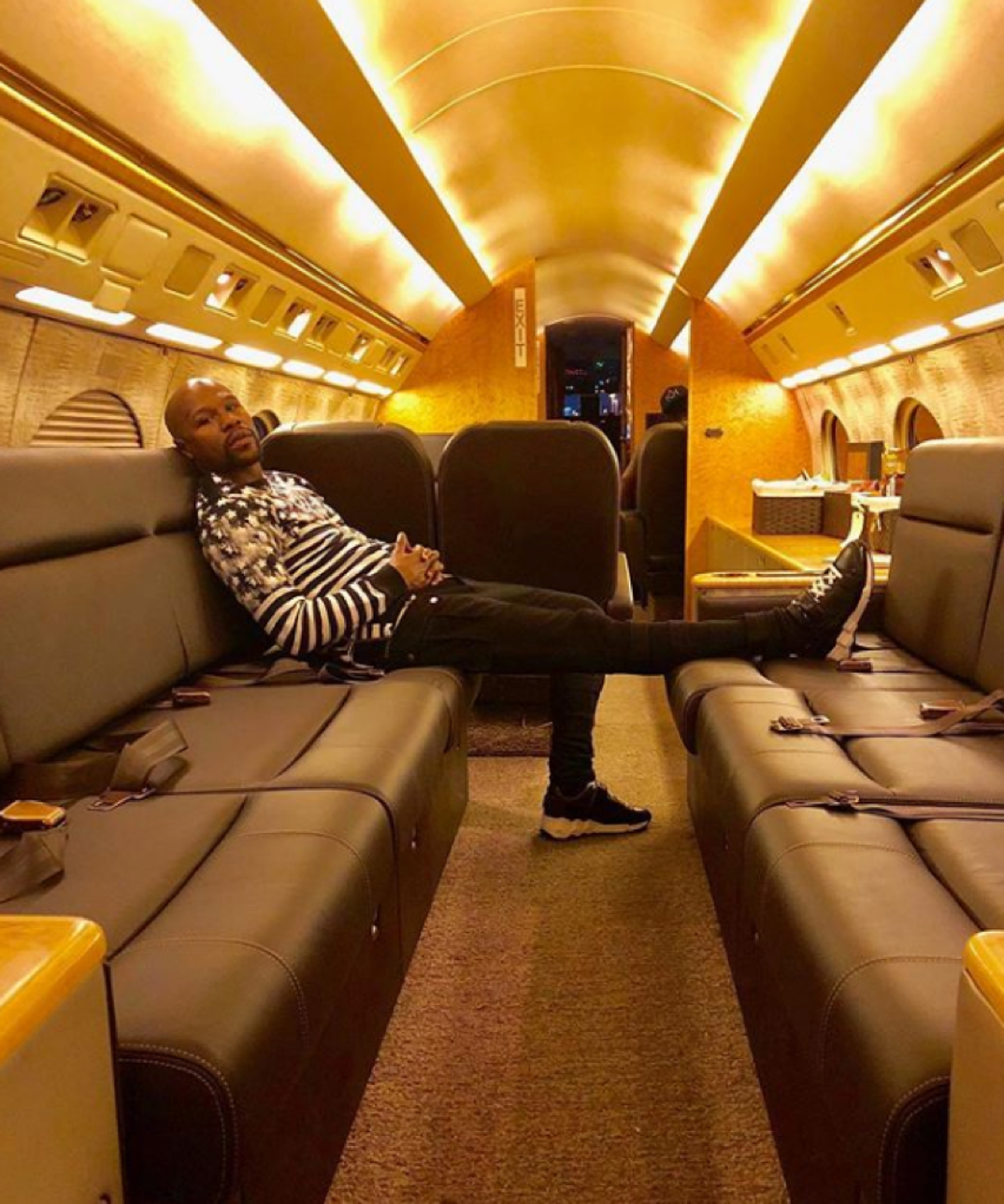 floyd_mayweather_living_large_photos3