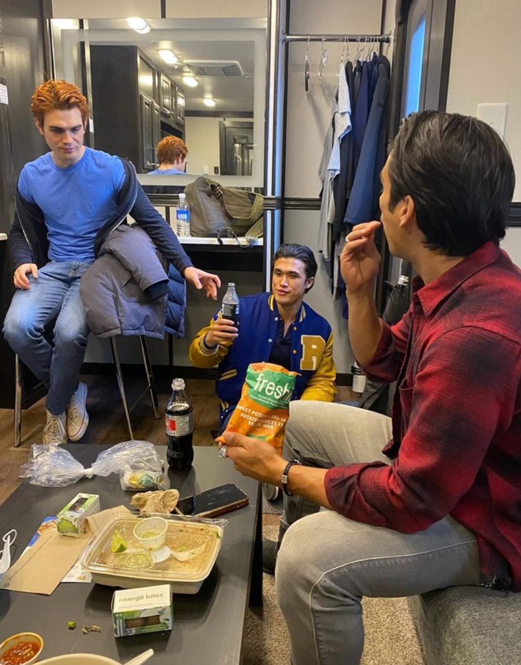 riverdale-behind-the-scenes-photos2