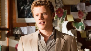 0507-Christopher-Egan-Memba-Them-hero