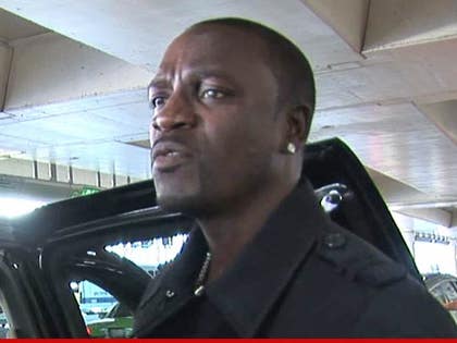 0116-akon-tmz-01