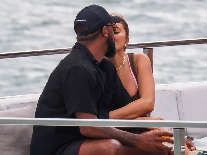 Larsa Pippen And Marcus Jordan Kiss During Boat Trip