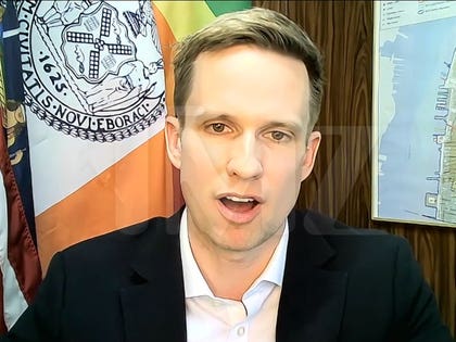 052224-erik-bottcher-primary